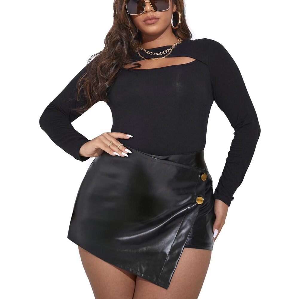 3798 Plus Size PU Faux Leather Skirt Shorts, Wrap Mini Skort Asymmetric